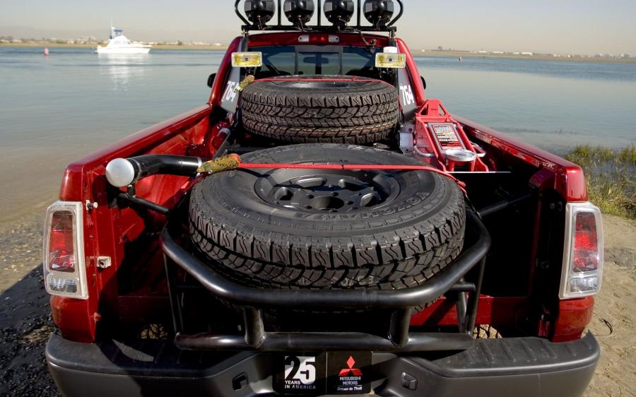  Mitsubishi Baja Raider 2006 года  (фото 4 из 39)